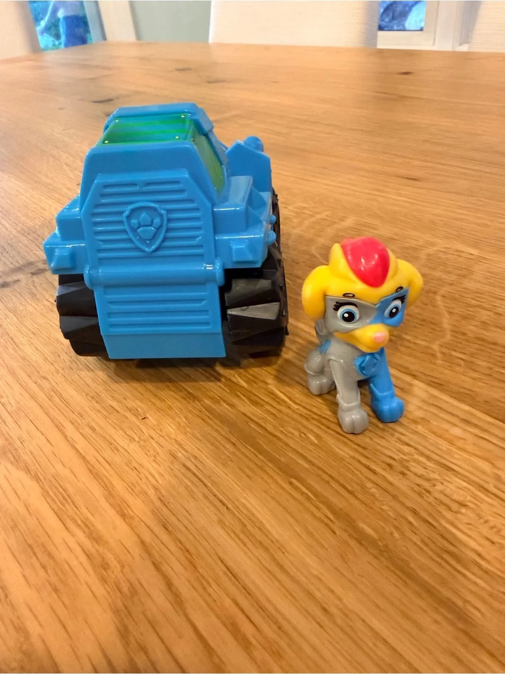 Paw Patrol Tuck - Mighty Twin with his Blue push-along racer